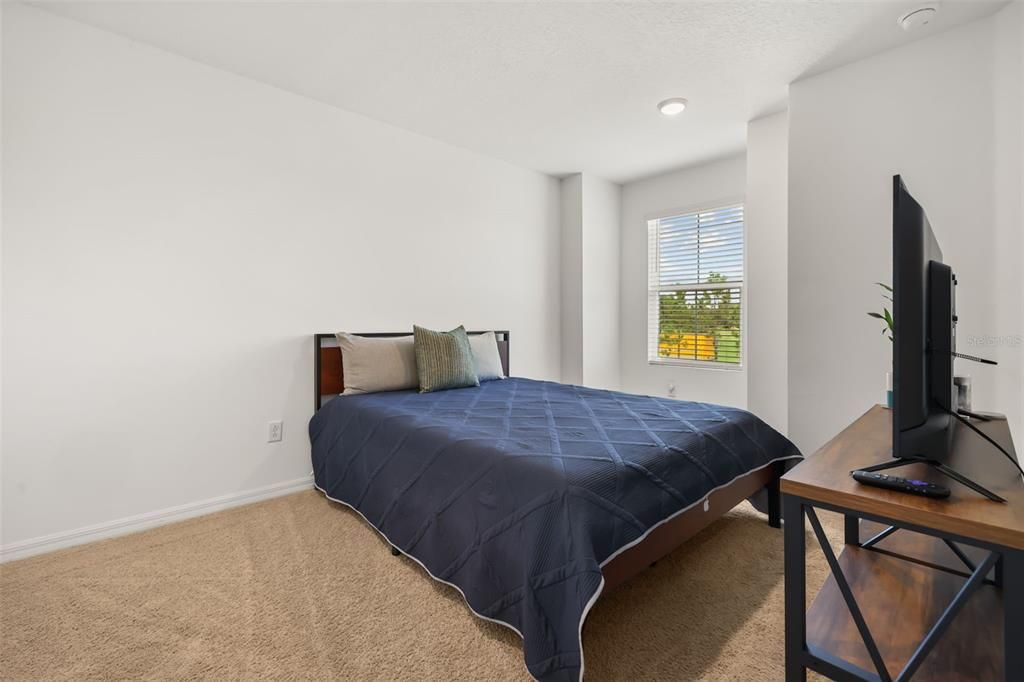 For Sale: $335,000 (3 beds, 2 baths, 1528 Square Feet)