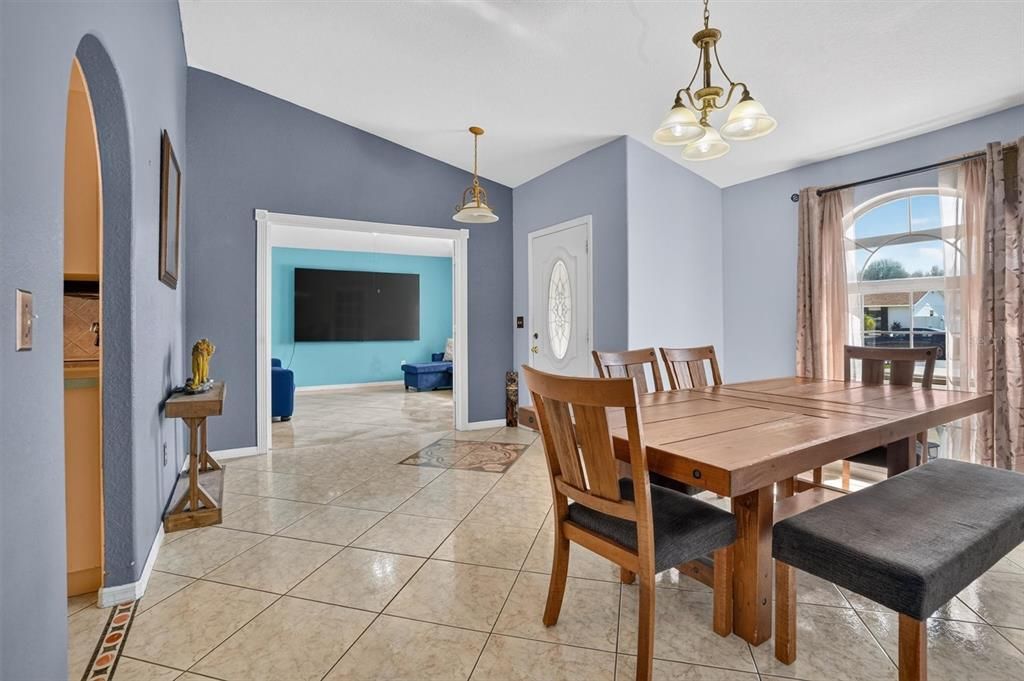 For Sale: $300,000 (3 beds, 2 baths, 1888 Square Feet)