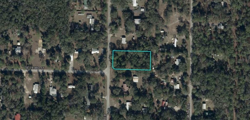 En Venta: $30,000 (1.06 acres)