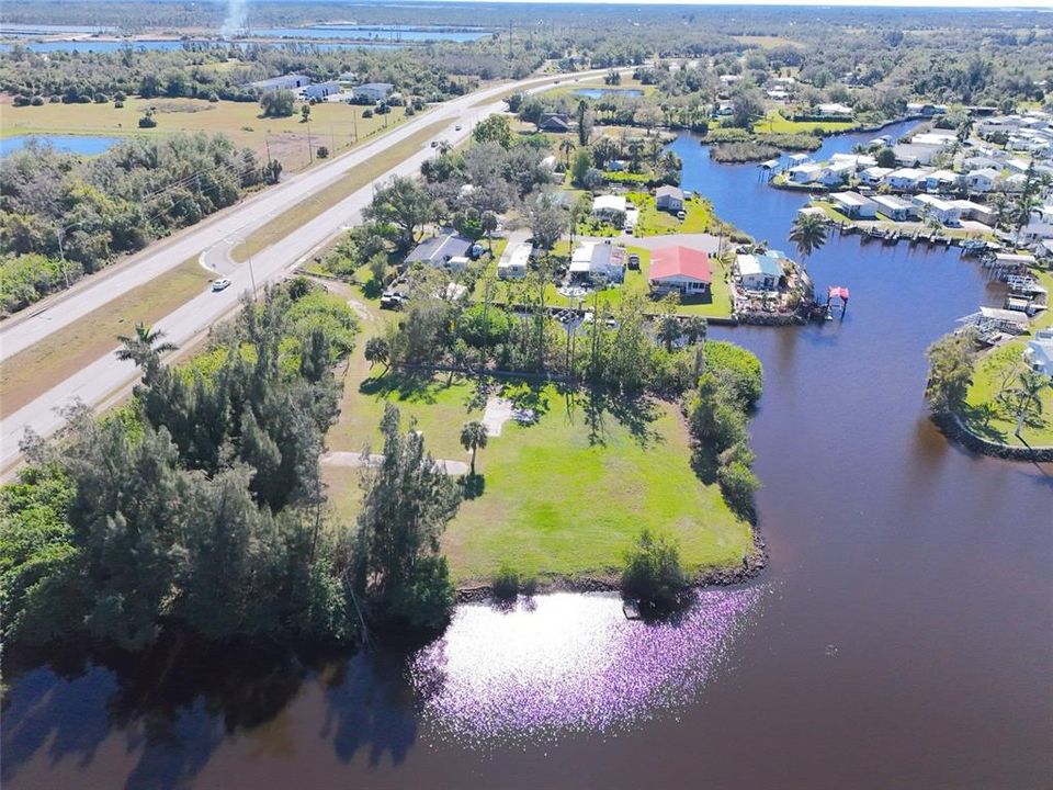 На продажу: $259,000 (0.96 acres)