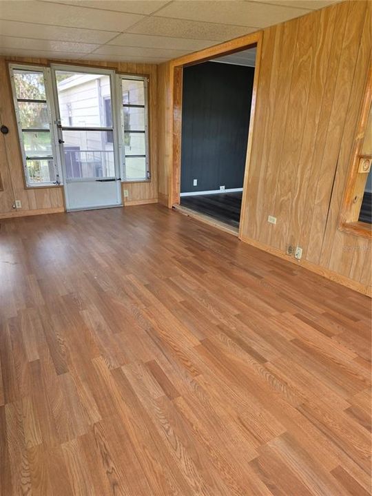For Sale: $139,900 (2 beds, 2 baths, 1248 Square Feet)