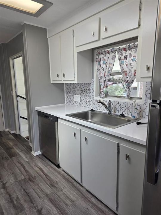 For Sale: $139,900 (2 beds, 2 baths, 1248 Square Feet)