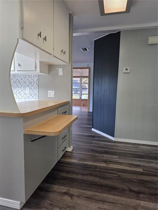 For Sale: $139,900 (2 beds, 2 baths, 1248 Square Feet)
