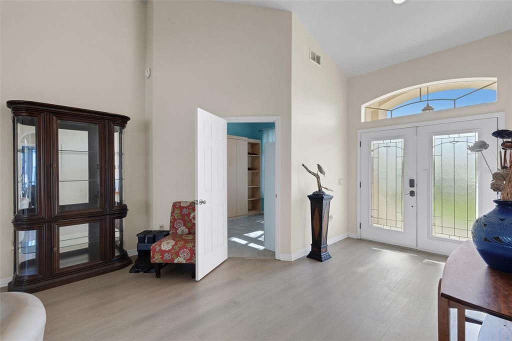 En Venta: $419,900 (3 camas, 2 baños, 1868 Pies cuadrados)