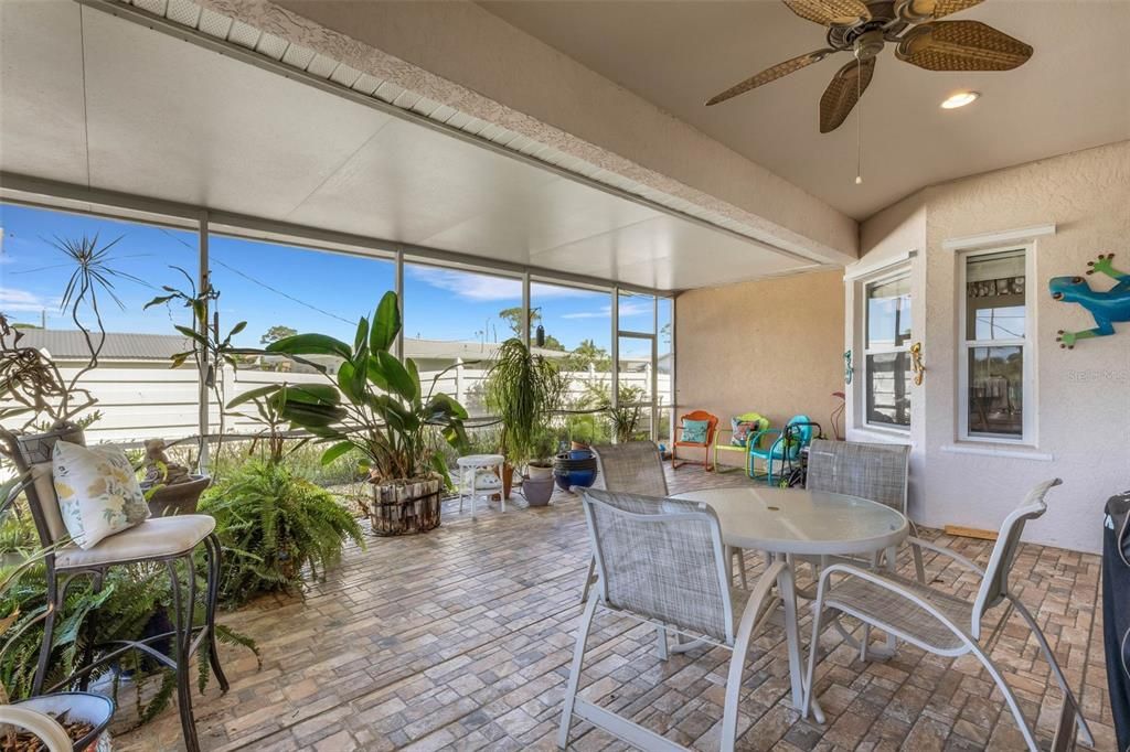 En Venta: $419,900 (3 camas, 2 baños, 1868 Pies cuadrados)