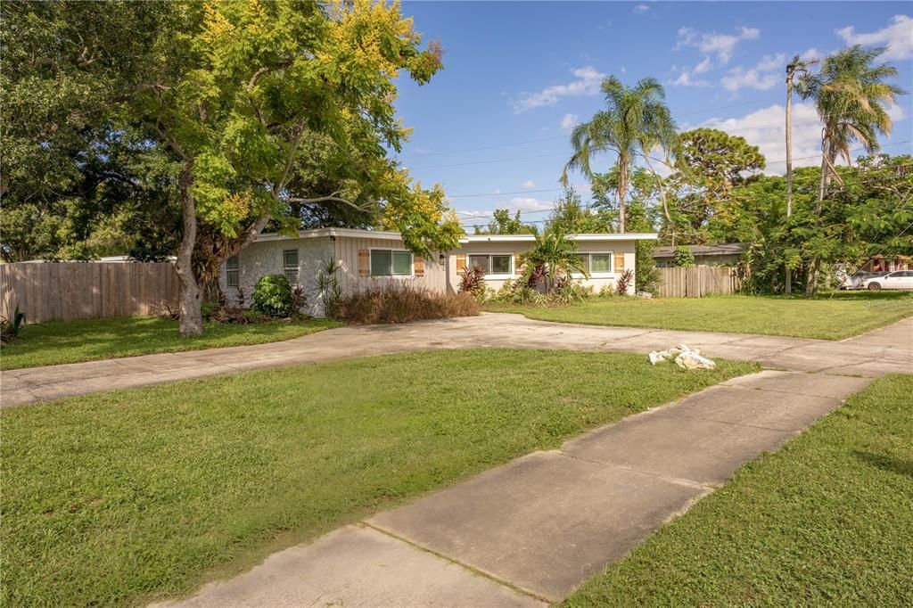 For Sale: $455,000 (3 beds, 2 baths, 1801 Square Feet)