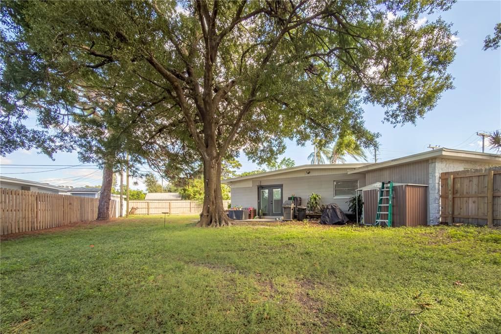 For Sale: $455,000 (3 beds, 2 baths, 1801 Square Feet)