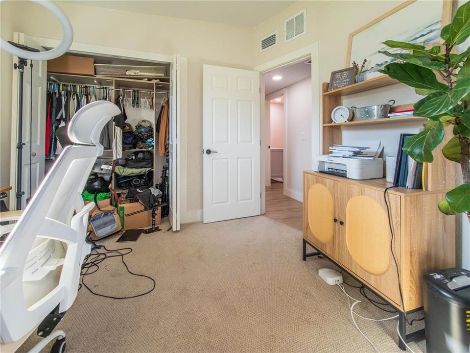 For Sale: $455,000 (3 beds, 2 baths, 1801 Square Feet)