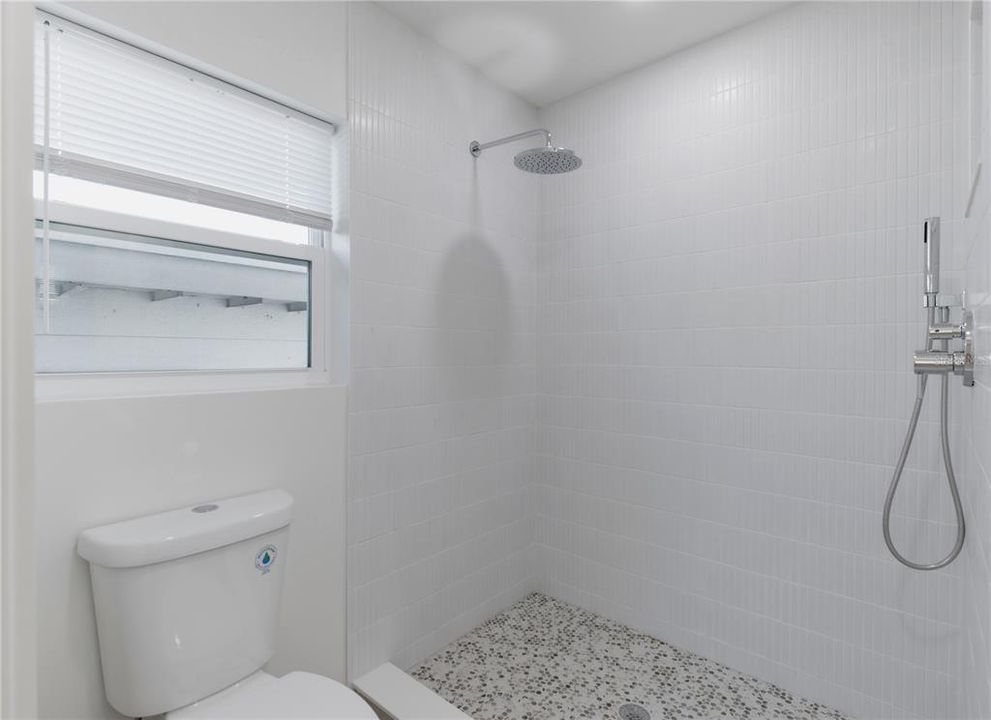 En Renta: $1,975 (2 camas, 2 baños, 728 Pies cuadrados)