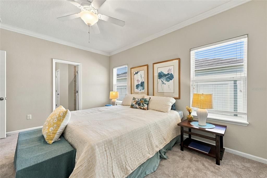 For Sale: $325,000 (3 beds, 2 baths, 1548 Square Feet)