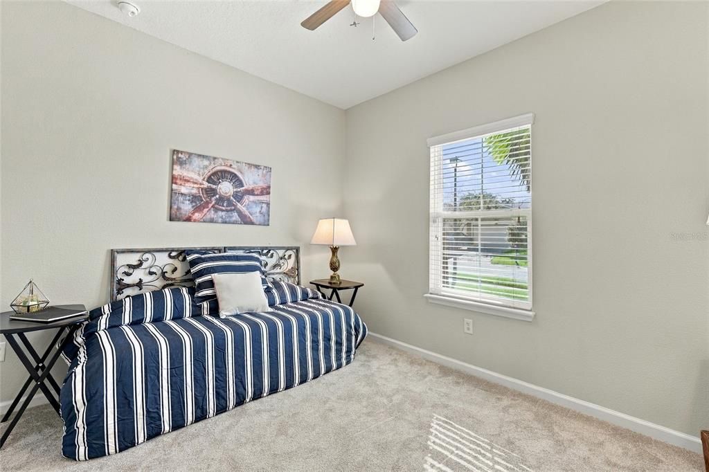 For Sale: $325,000 (3 beds, 2 baths, 1548 Square Feet)