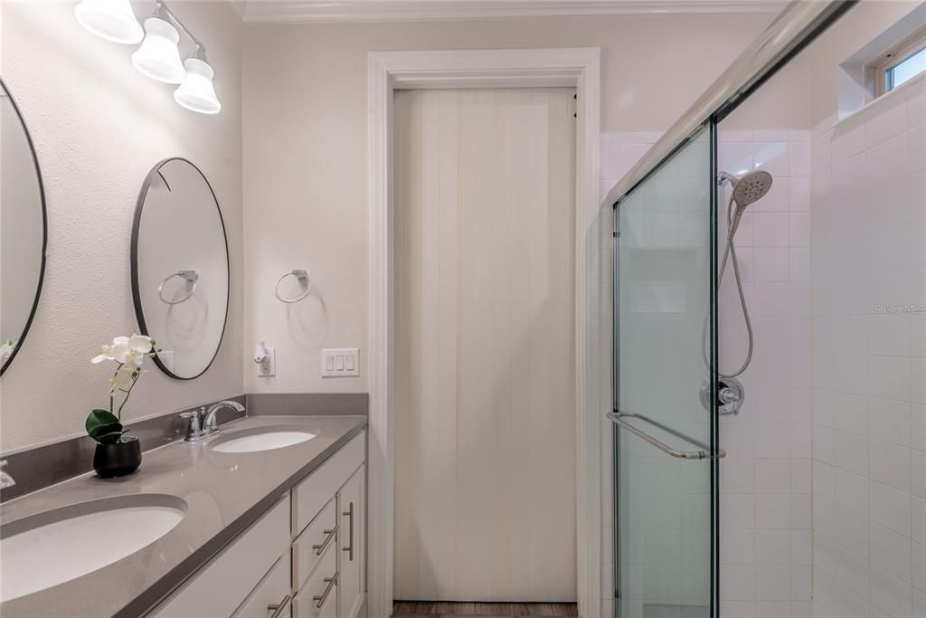 En Venta: $395,000 (2 camas, 2 baños, 1471 Pies cuadrados)