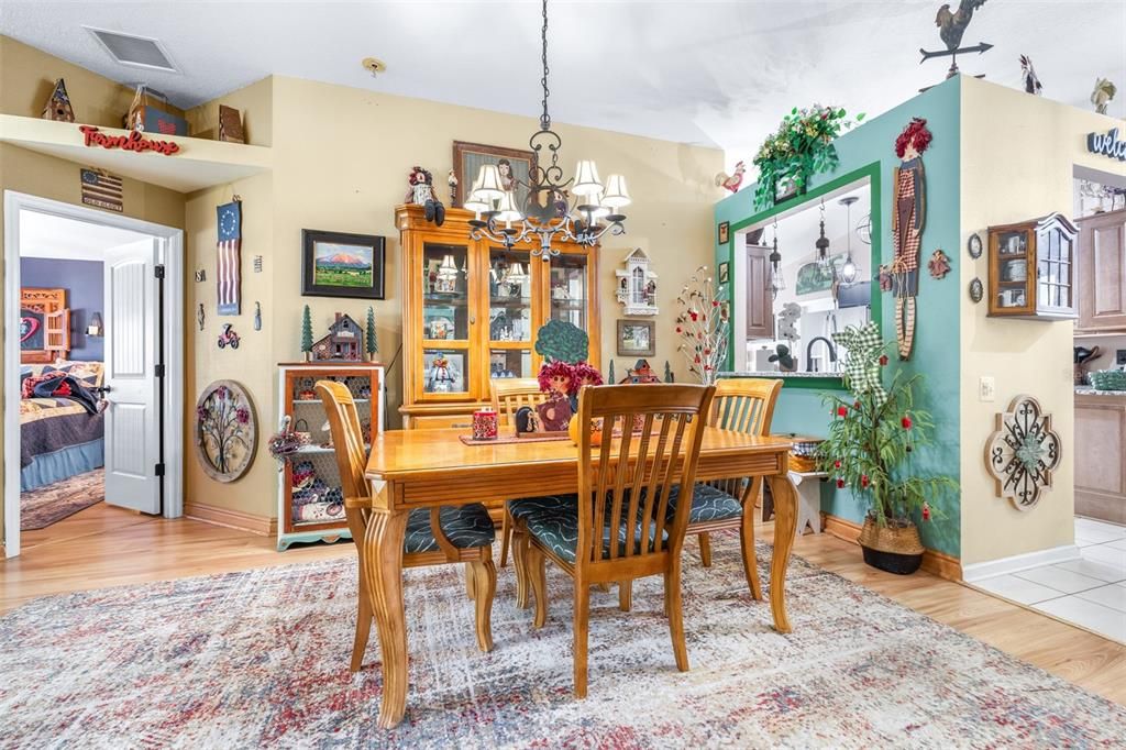 For Sale: $350,000 (4 beds, 2 baths, 1665 Square Feet)