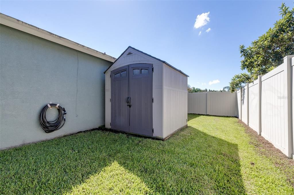For Sale: $350,000 (4 beds, 2 baths, 1665 Square Feet)