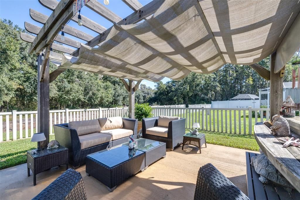 For Sale: $350,000 (4 beds, 2 baths, 1665 Square Feet)