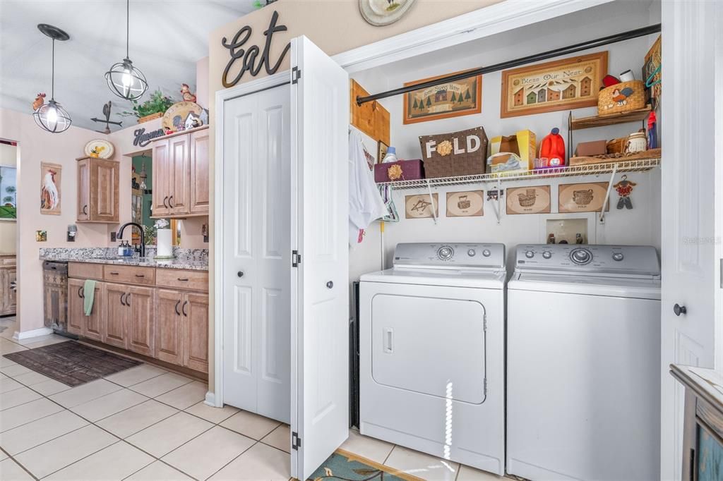 For Sale: $350,000 (4 beds, 2 baths, 1665 Square Feet)