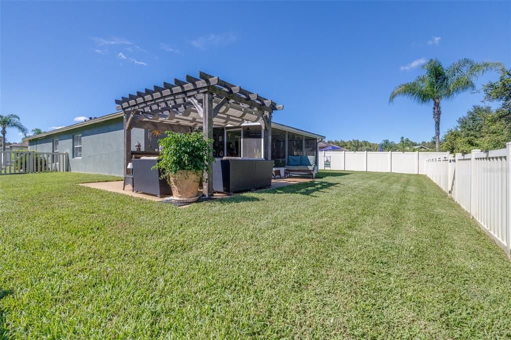 For Sale: $350,000 (4 beds, 2 baths, 1665 Square Feet)