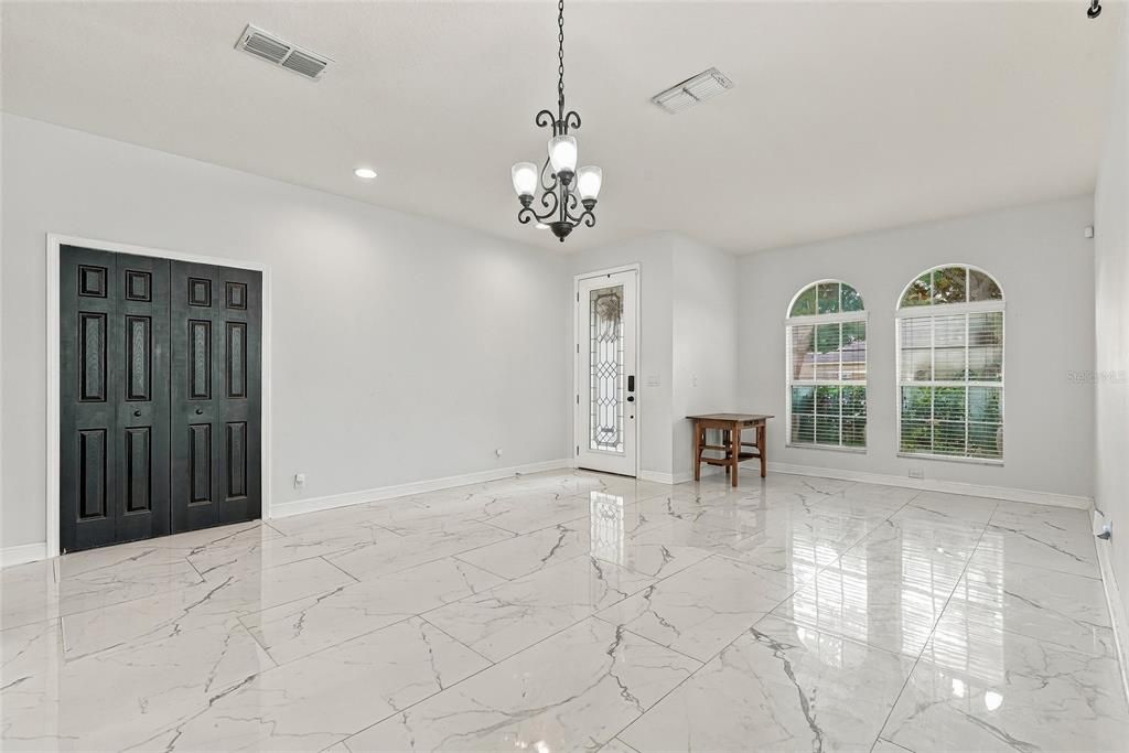 For Sale: $530,000 (4 beds, 2 baths, 2222 Square Feet)