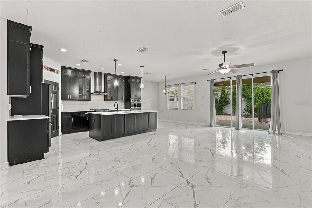 For Sale: $530,000 (4 beds, 2 baths, 2222 Square Feet)