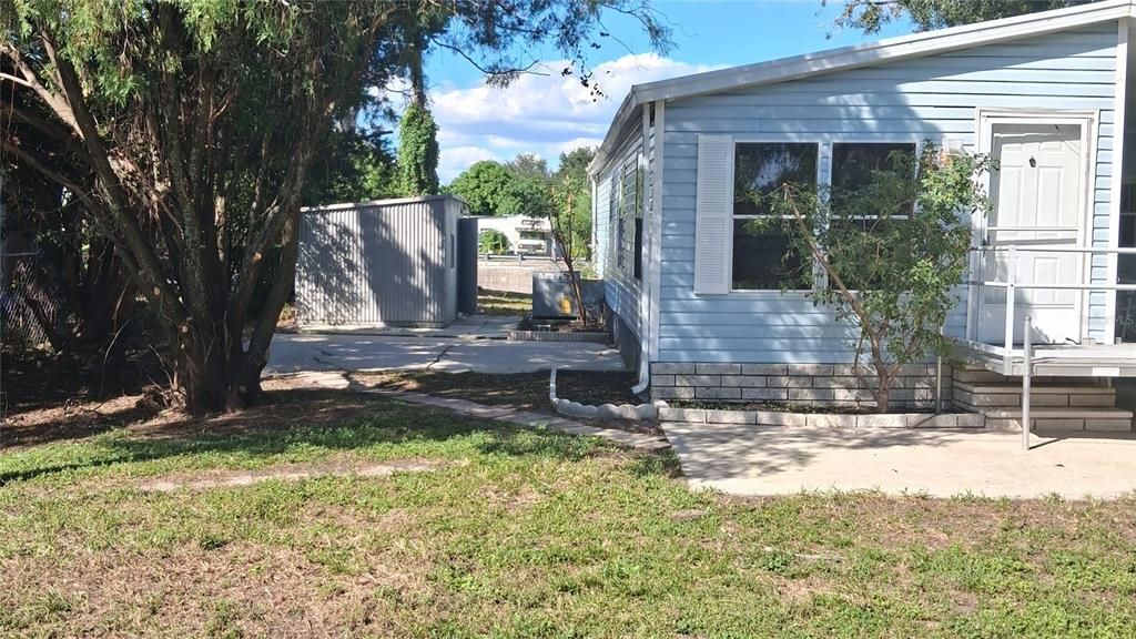For Sale: $120,000 (2 beds, 2 baths, 1088 Square Feet)