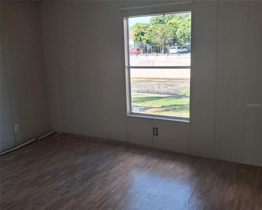For Sale: $120,000 (2 beds, 2 baths, 1088 Square Feet)