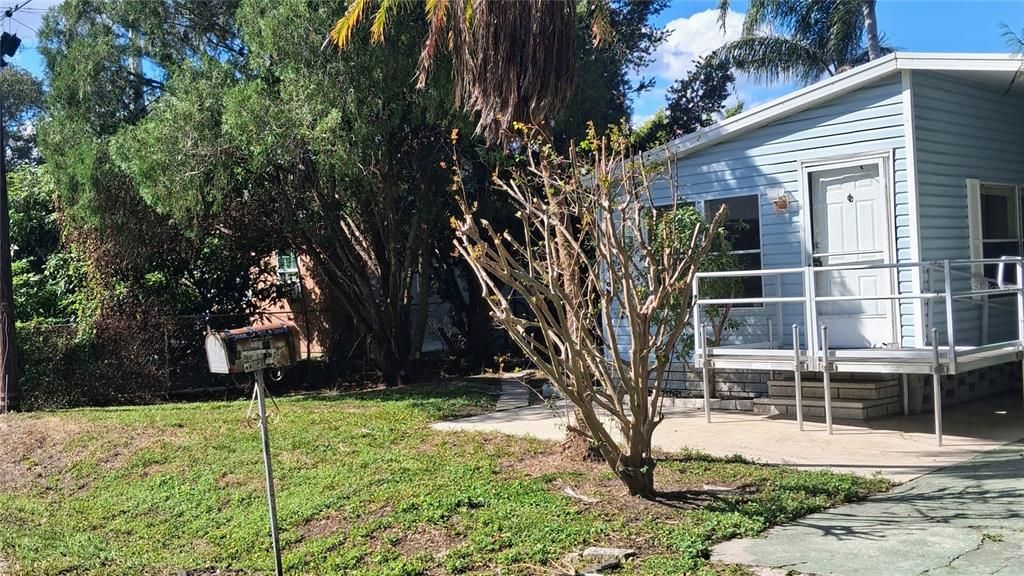 For Sale: $120,000 (2 beds, 2 baths, 1088 Square Feet)