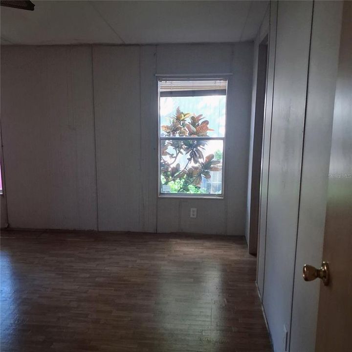 For Sale: $120,000 (2 beds, 2 baths, 1088 Square Feet)