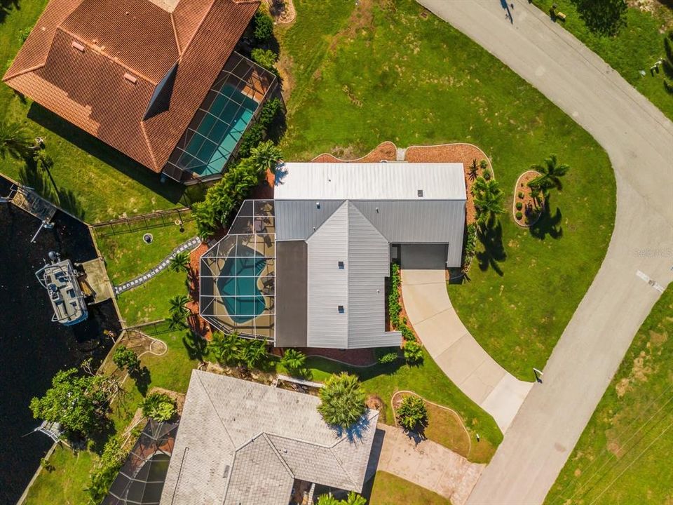 For Sale: $649,900 (3 beds, 2 baths, 1748 Square Feet)