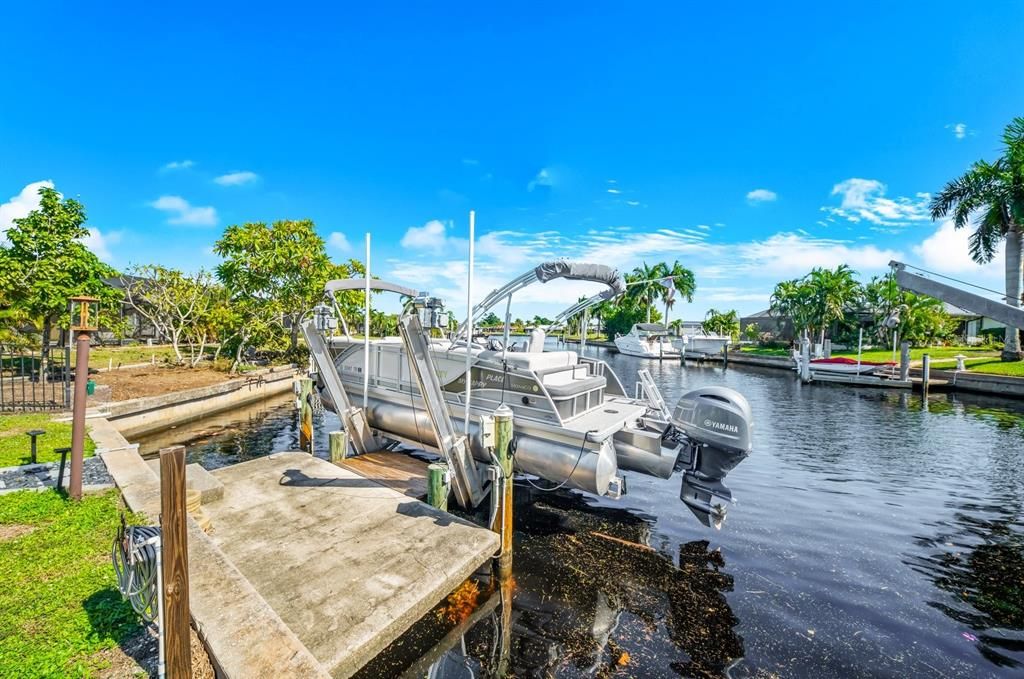 For Sale: $649,900 (3 beds, 2 baths, 1748 Square Feet)