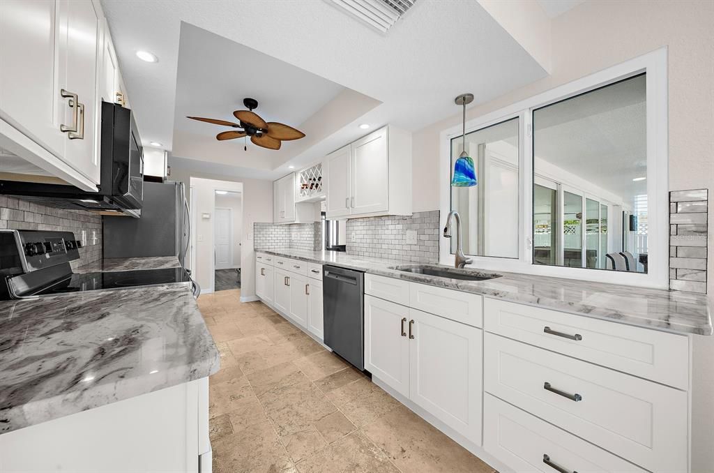 For Sale: $649,900 (3 beds, 2 baths, 1748 Square Feet)