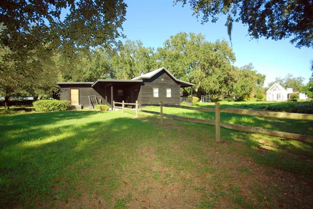 For Sale: $200,000 (4 beds, 1 baths, 1904 Square Feet)