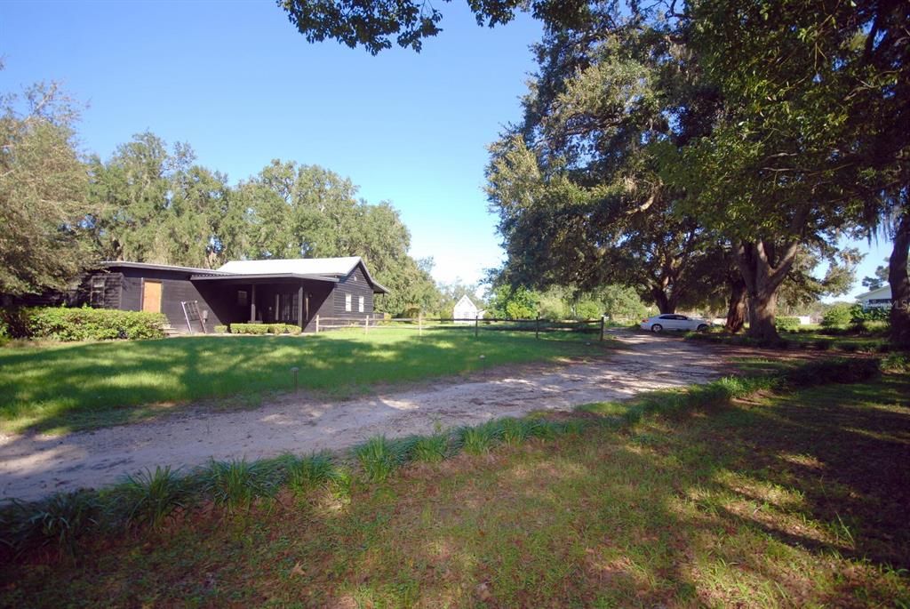 For Sale: $200,000 (4 beds, 1 baths, 1904 Square Feet)
