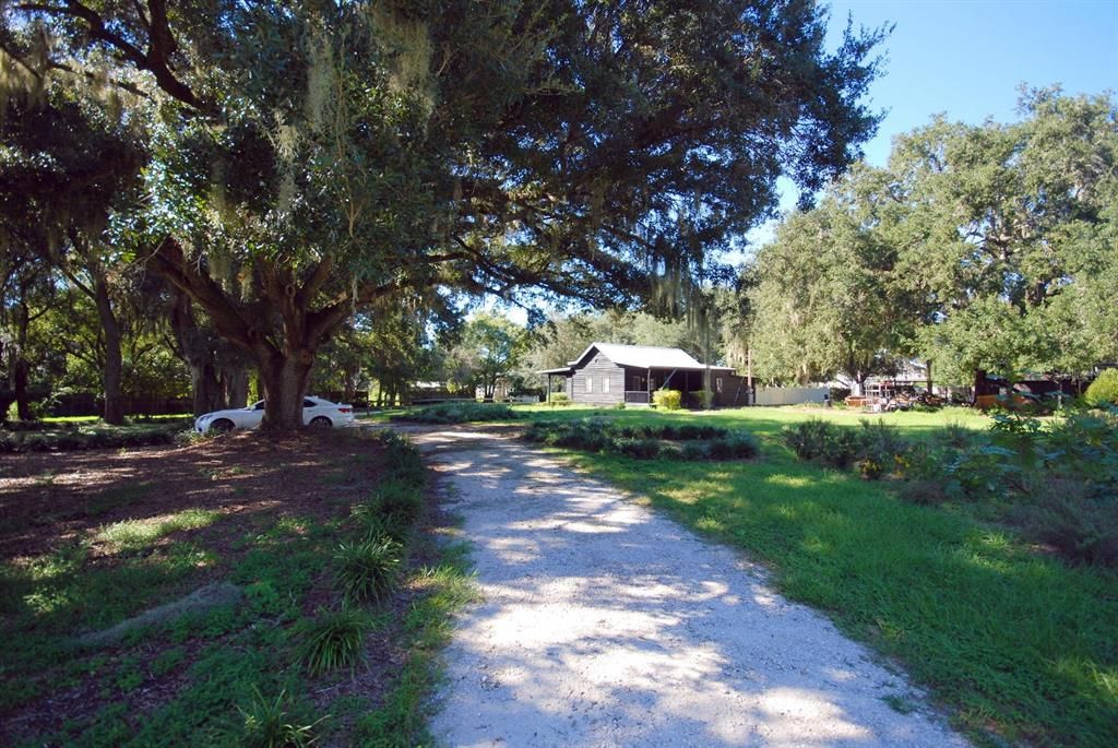 For Sale: $200,000 (4 beds, 1 baths, 1904 Square Feet)