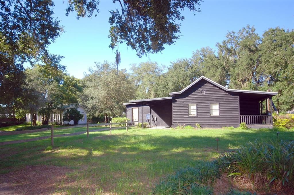For Sale: $200,000 (4 beds, 1 baths, 1904 Square Feet)
