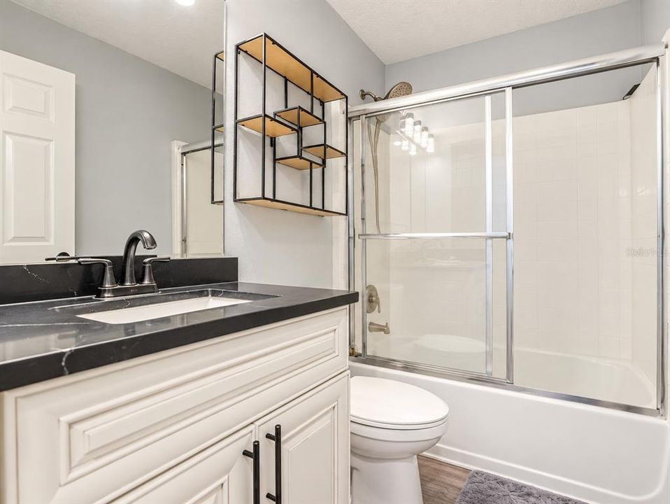 For Sale: $409,000 (4 beds, 2 baths, 1934 Square Feet)