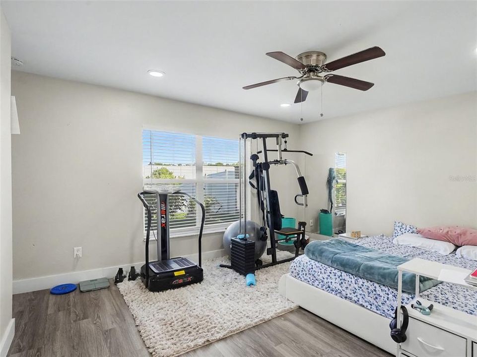 For Sale: $409,000 (4 beds, 2 baths, 1934 Square Feet)