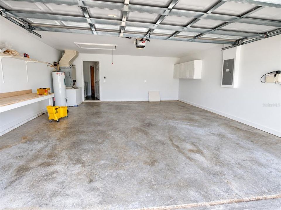 For Sale: $409,000 (4 beds, 2 baths, 1934 Square Feet)