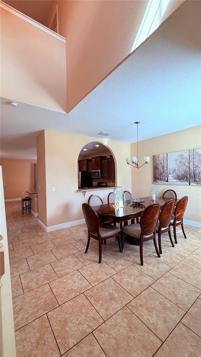 For Sale: $480,000 (6 beds, 4 baths, 2963 Square Feet)