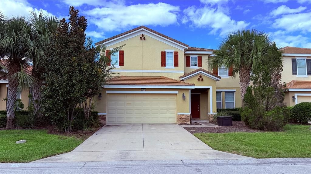 For Sale: $480,000 (6 beds, 4 baths, 2963 Square Feet)