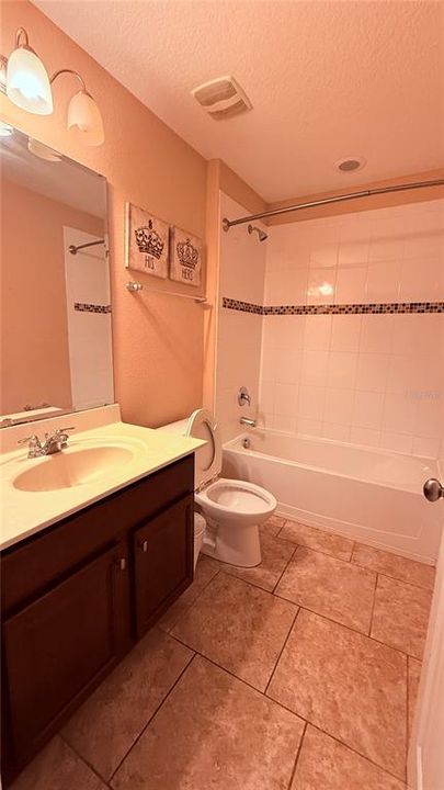 For Sale: $480,000 (6 beds, 4 baths, 2963 Square Feet)