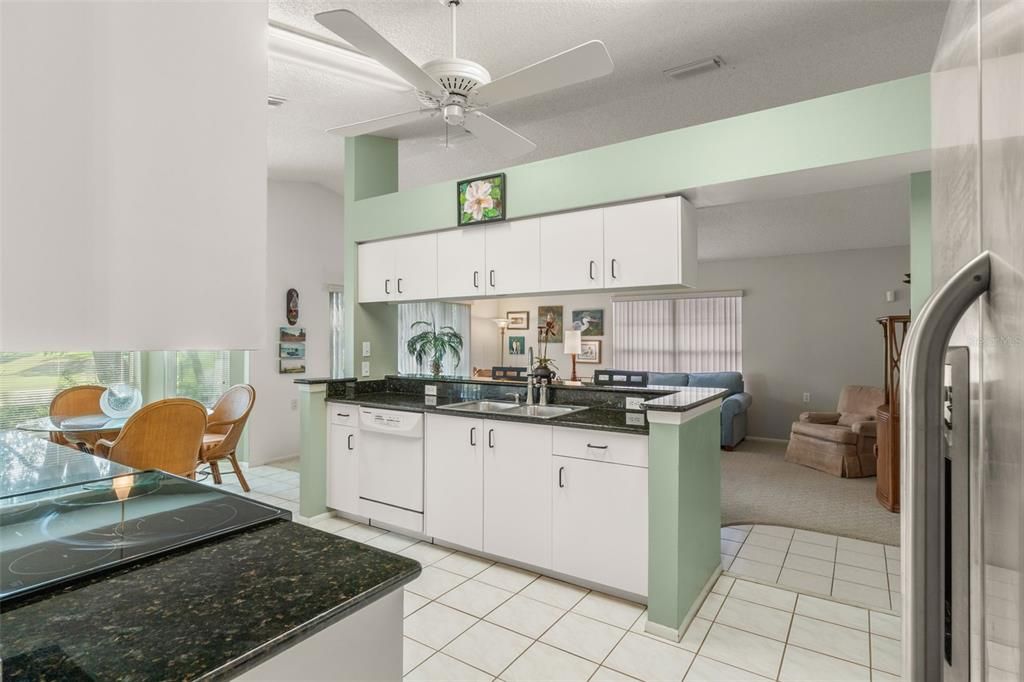 En Venta: $289,900 (2 camas, 2 baños, 1788 Pies cuadrados)