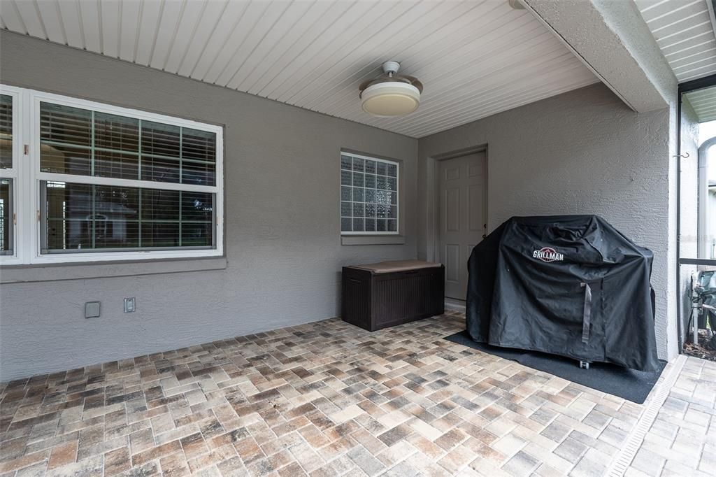 En Venta: $569,900 (4 camas, 2 baños, 2459 Pies cuadrados)