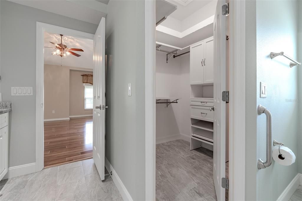 En Venta: $569,900 (4 camas, 2 baños, 2459 Pies cuadrados)