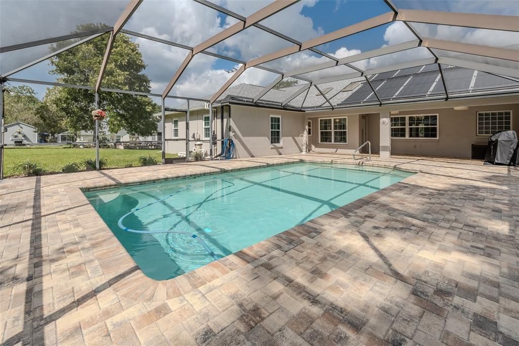 En Venta: $569,900 (4 camas, 2 baños, 2459 Pies cuadrados)