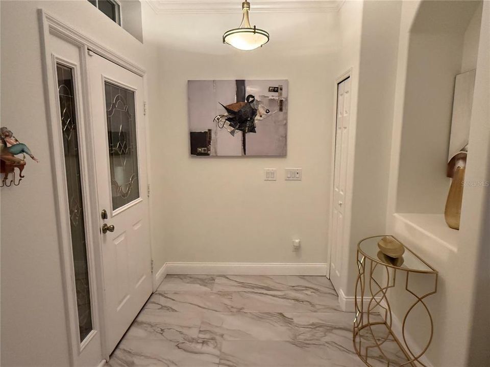 En Venta: $470,000 (4 camas, 2 baños, 1972 Pies cuadrados)