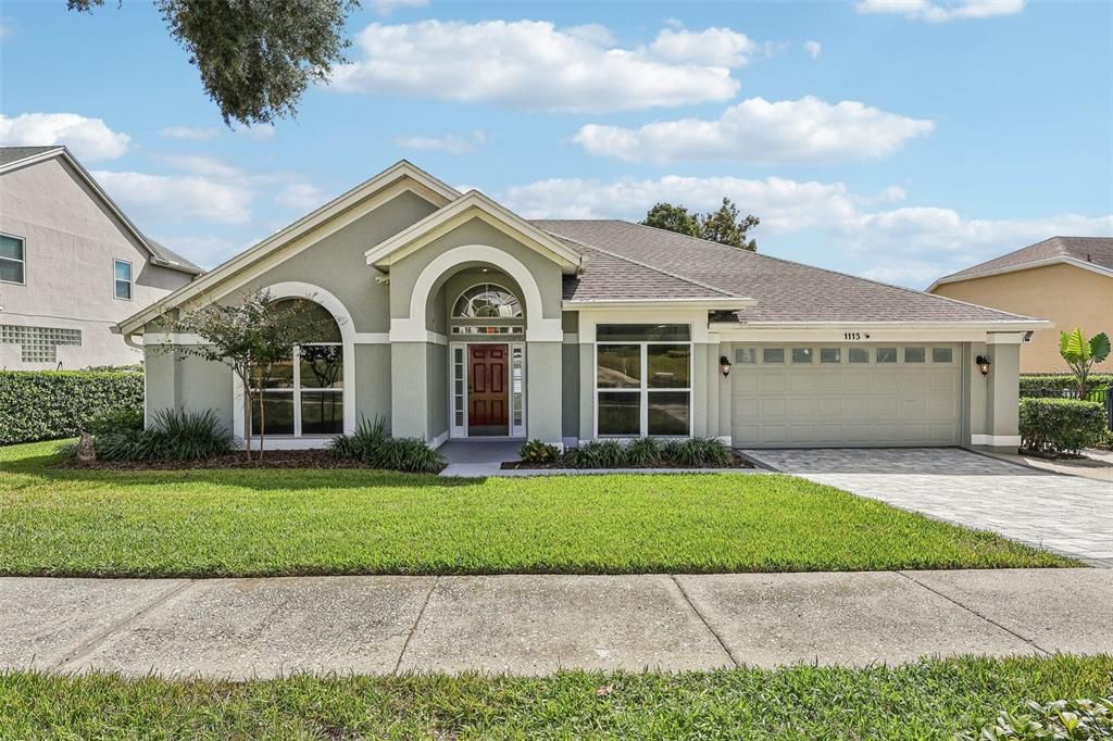 For Sale: $850,000 (5 beds, 3 baths, 2404 Square Feet)
