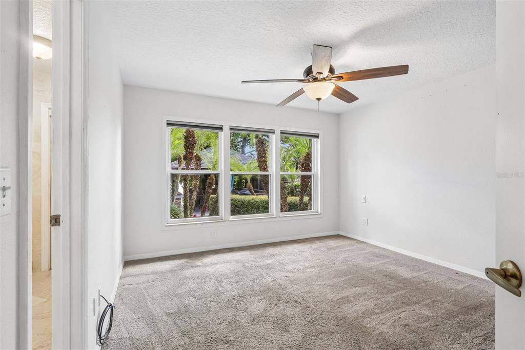 For Sale: $850,000 (5 beds, 3 baths, 2404 Square Feet)
