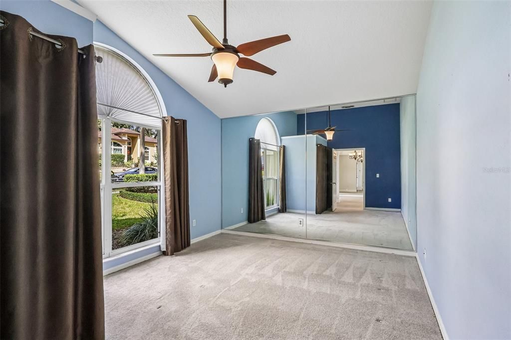 For Sale: $850,000 (5 beds, 3 baths, 2404 Square Feet)