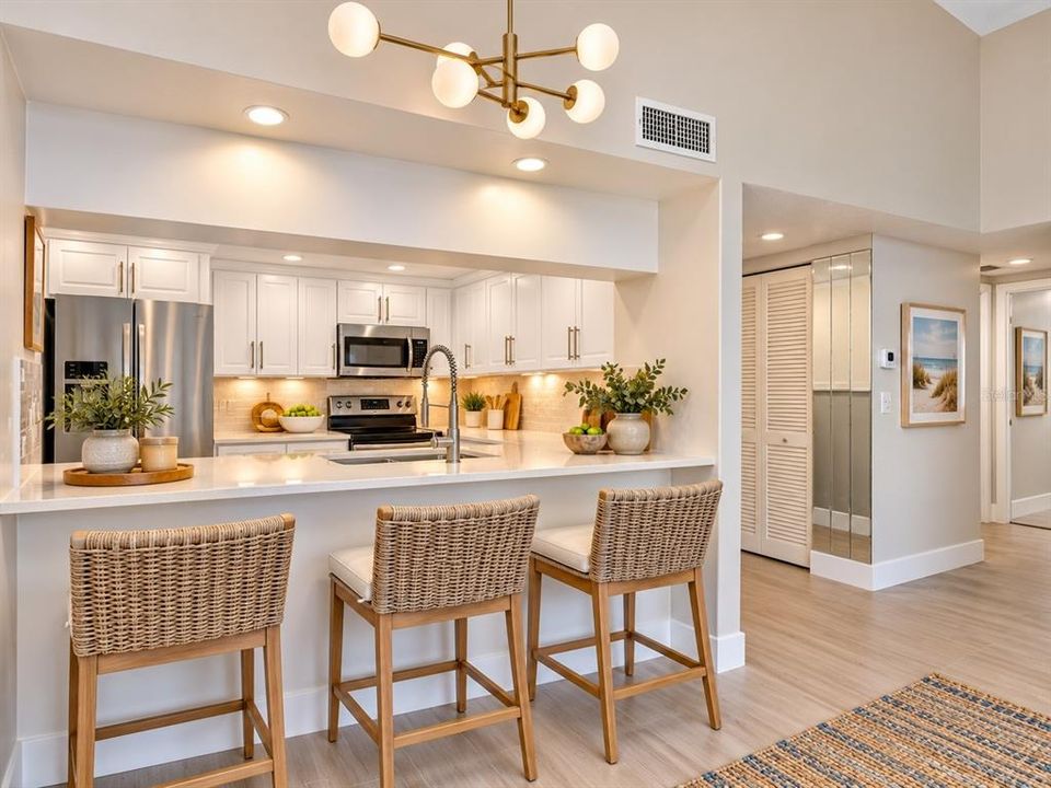 For Sale: $202,900 (2 beds, 2 baths, 1105 Square Feet)