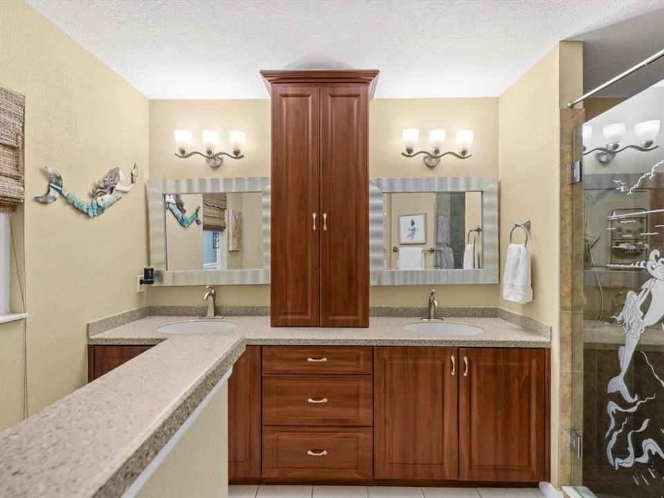 На продажу: $399,000 (2 спален, 2 ванн, 1820 Квадратных фут)
